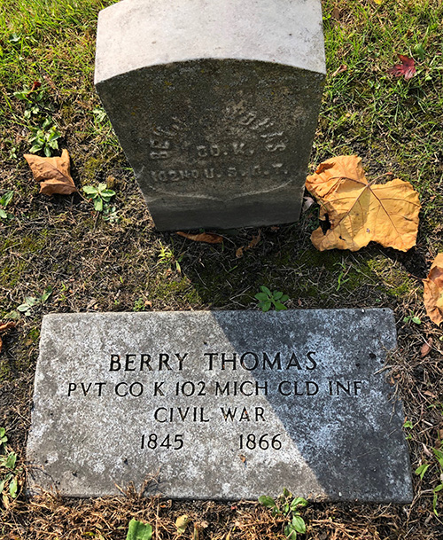 Berry Thomas Memorial Elmwood IMG 7709web